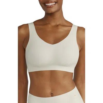 Evelyn & Bobbie Defy Wireless Bra In Neutral