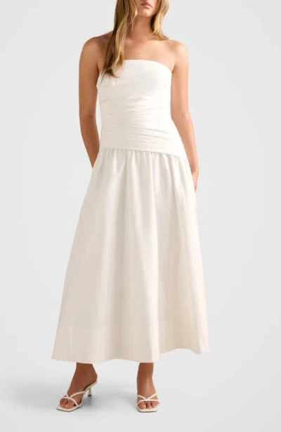Ever New Rumi Ruched Strapless Midi Dress In White
