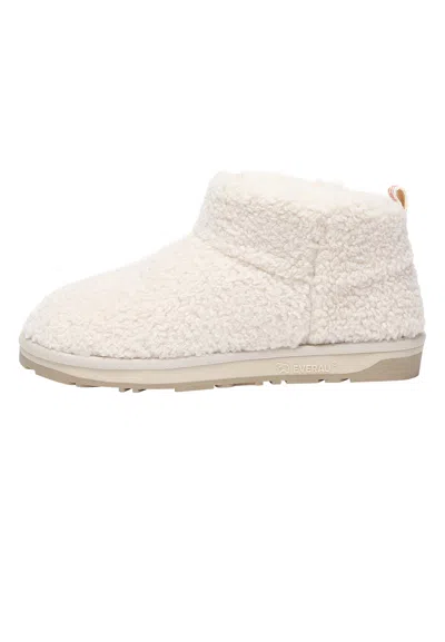 Everau Australia Women's Neutrals Dotterel Ultra Plush Ankle Boots In Sand