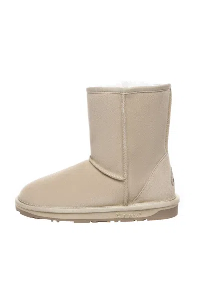 Everau Australia Women's Neutrals Parrot Short Classic Boots In Sand