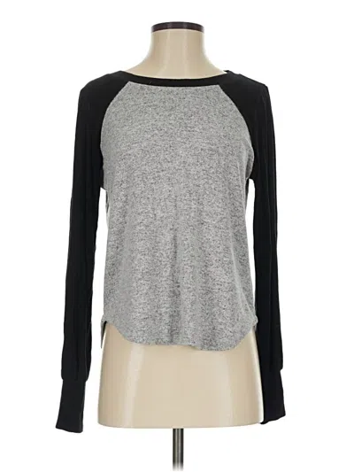 Pre-owned Evereve Long Sleeve T-shirt In Gray