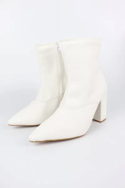 Everglades Sophia Boots In White
