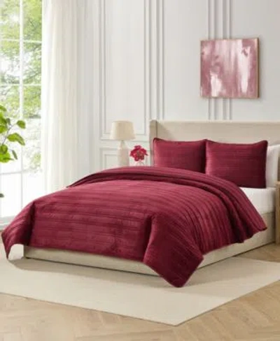 Evergreen Ivy Pinsonic Stripe Solid Mink Quilt Sets In Red
