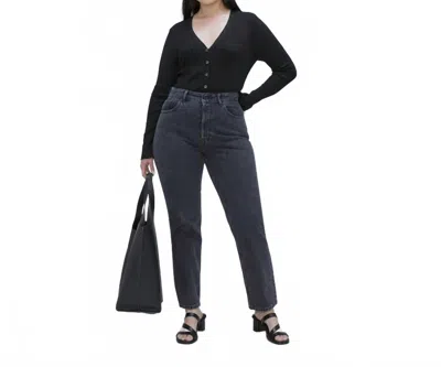 Everlane 90s Cheeky Hourglass Jeans In Washed Black In Gray
