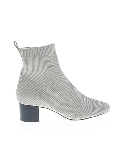 Pre-owned Everlane Ankle Boots In Ivory
