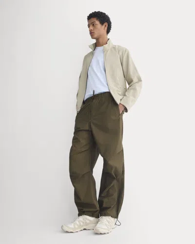 Everlane Baggy Parachute Pant In Beech In Green