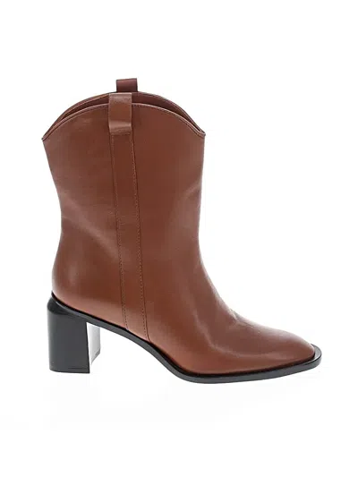 Pre-owned Everlane Boots In Brown