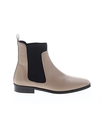 Pre-owned Everlane Boots In Tan