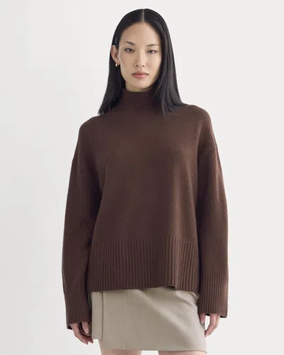 Everlane Boxy Turtleneck Sweater In Dark Mahogany In Brown