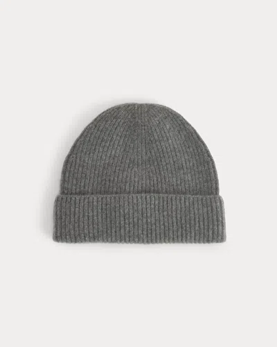 Everlane Cashmere Ribbed Beanie In Heather Charcoal In Gray