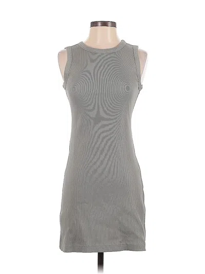 Pre-owned Everlane Casual Dress In Green