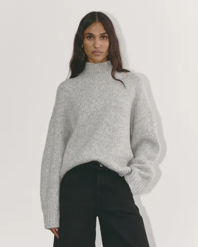 Everlane Cloud Oversized Turtleneck Sweater In Heather Grey In Gray