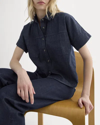 Everlane Cropped Boxy Denim Shirt In Dark Indigo Rinse In Black