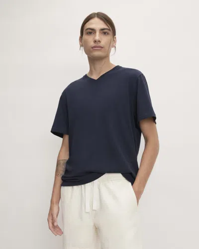 Everlane Essential Organic V-neck Tshirt In Deep Navy In Blue