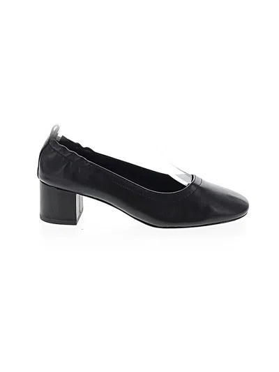 Pre-owned Everlane Flats In Black