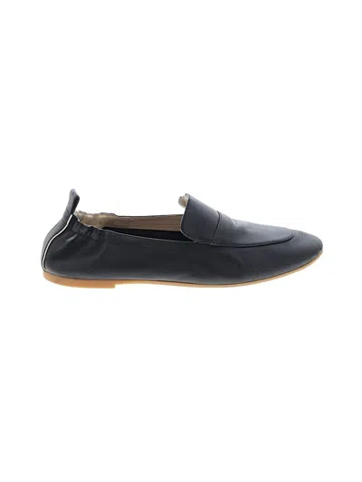 Pre-owned Everlane Flats In Black
