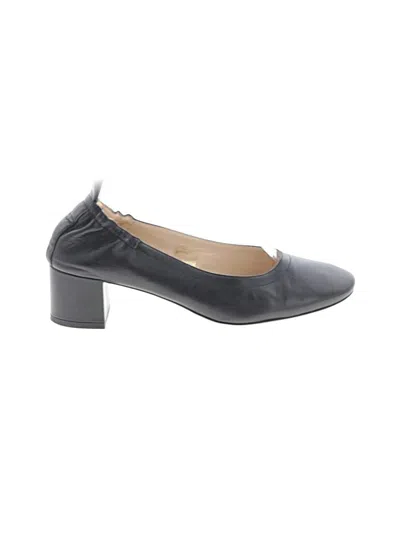 Pre-owned Everlane Flats In Black