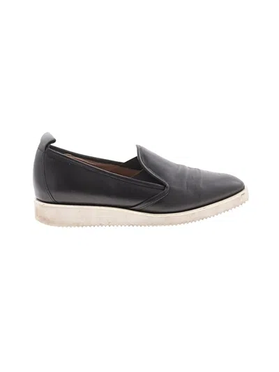 Pre-owned Everlane Flats In Black