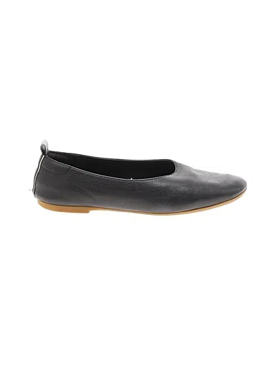 Pre-owned Everlane Flats In Black