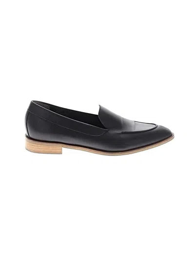 Pre-owned Everlane Flats In Black
