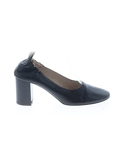 Pre-owned Everlane Flats In Black