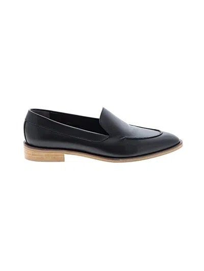 Pre-owned Everlane Flats In Black