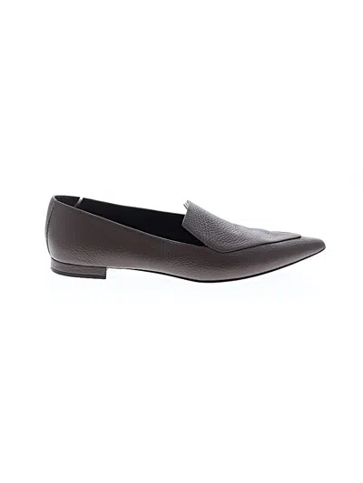 Pre-owned Everlane Flats In Brown