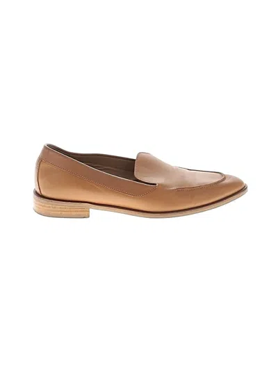 Pre-owned Everlane Flats In Tan