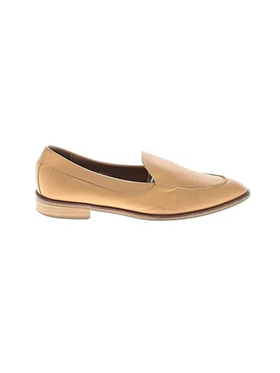 Pre-owned Everlane Flats In Tan