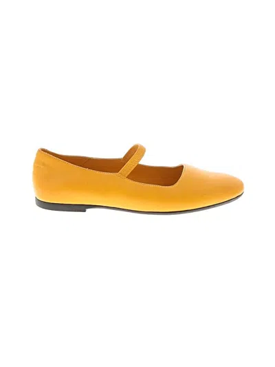 Pre-owned Everlane Flats In Yellow