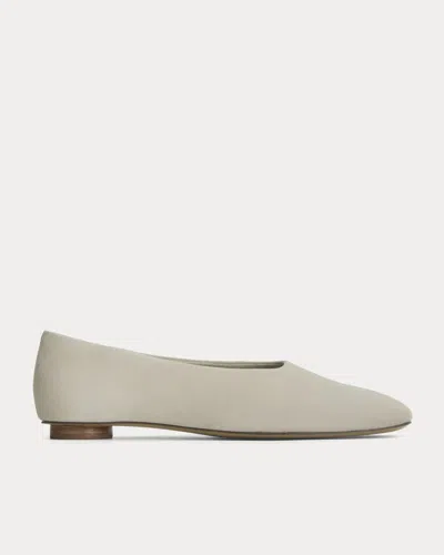 Everlane Gallery Square-toe Flat In Peyote In Gray