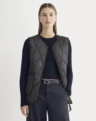 Everlane Renew Quilted Vest In Black In Brown