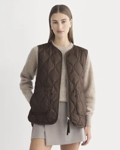 Everlane Renew Quilted Vest In Coffee Bean In Brown