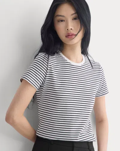 Everlane Slim Crew Neck Tshirt In Black