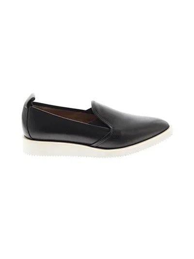 Pre-owned Everlane Sneakers In Black
