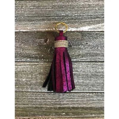 Everley Dawn Leather Classic Tassel Keychain In Magneta Crackle In Purple