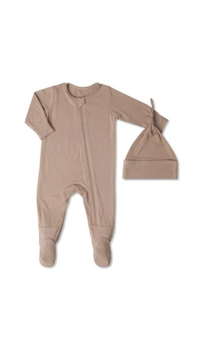 Everly Grey Babies'  Jersey Long Sleeve Footie & Hat Set In Brown