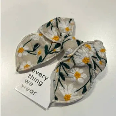 Every Thing We Wear Etww Floral Bow Hair Accessory Clip In Gray