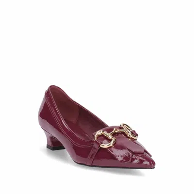 Exe' Women's Patent Chain-bit Pointed Toe Pump Heels In Burgundy