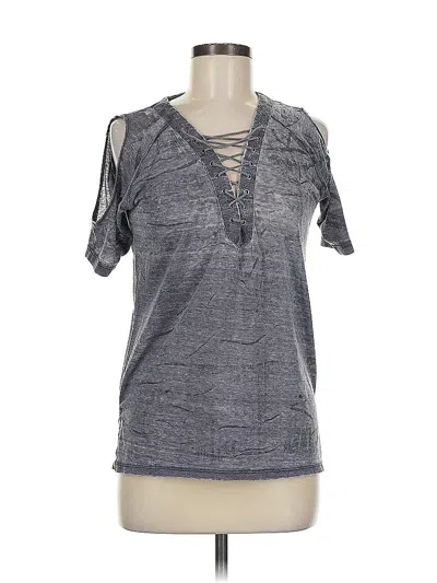 Pre-owned Exist Short Sleeve Top Gray Cold Shoulder Neckline Tops