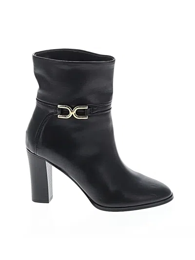 Pre-owned Express Ankle Boots In Black
