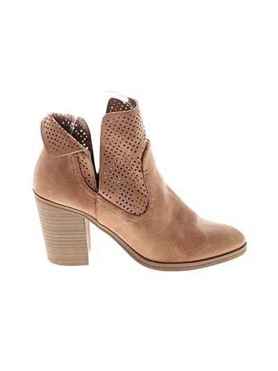 Pre-owned Express Ankle Boots In Tan