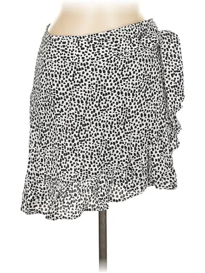 Pre-owned Express Casual Skirt In White