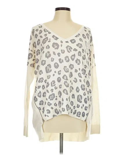 Pre-owned Express Long Sleeve T-shirt In Ivory