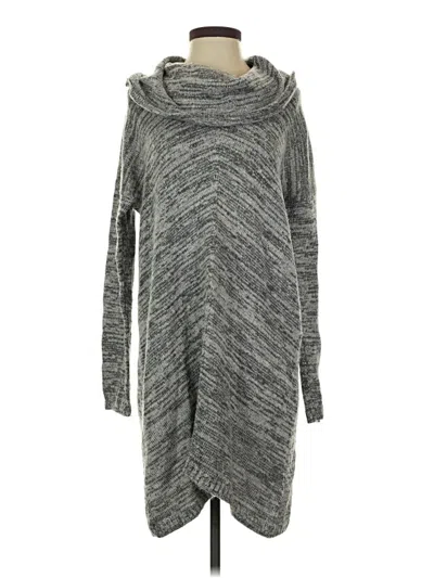 Pre-owned Express Poncho In Gray