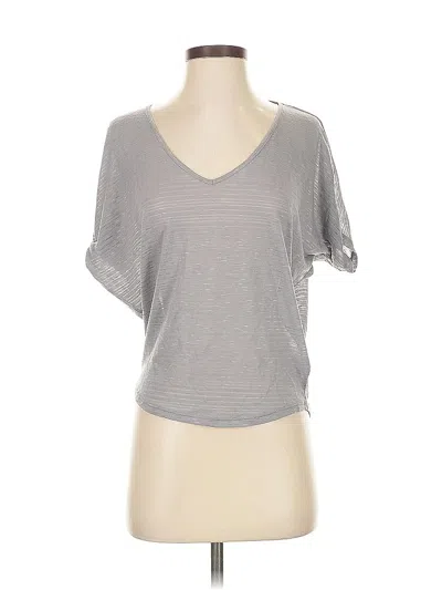 Pre-owned Express Short Sleeve Top Gray V Neck Tops