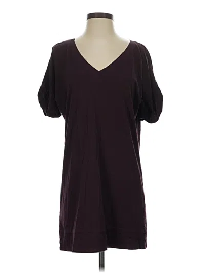 Pre-owned Express Short Sleeve T-shirt In Burgundy