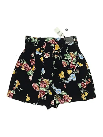 Express Shorts In Black