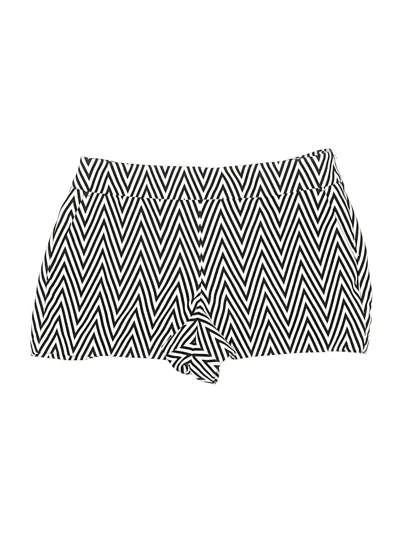 Pre-owned Express Shorts In White