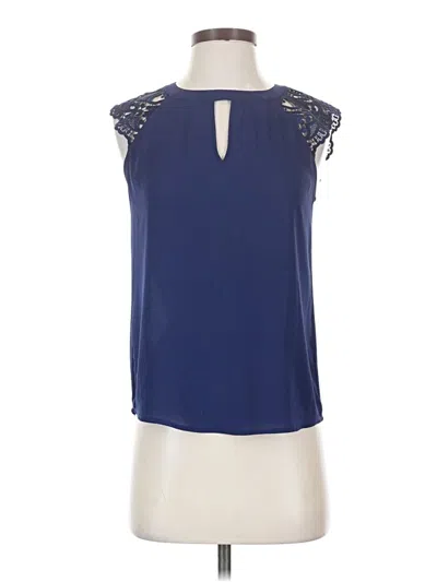 Pre-owned Express Sleeveless Blouse In Blue